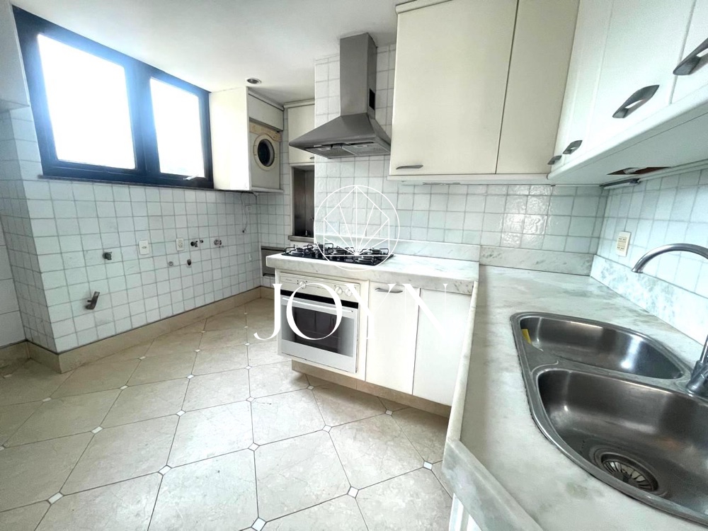 Apartament - Sale - Leblon